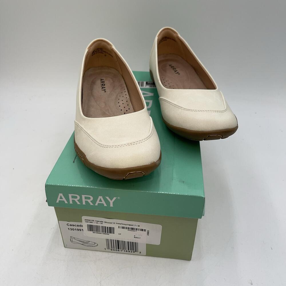 Array Cascade Shoes Womens White Synthetic Ballet Flats Slip On Comfort Size 7 W